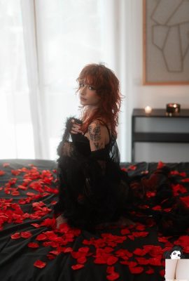 (Suicide Girls) জানুয়ারী 20,2025 -ক্যাটফোইস – ফ্যাংস এবং গোলাপ (48P)