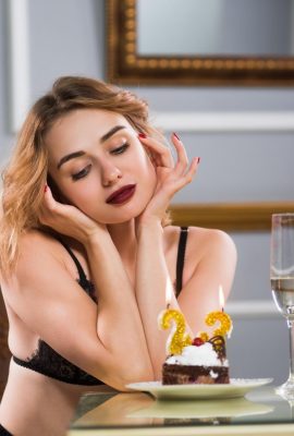 অ্যালিস শেয়া – স্মরণে (110 পি)