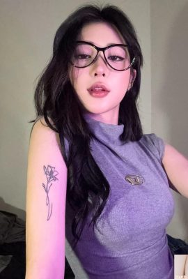 নিখুঁত শিল্পকর্ম “পেই ইউ” সর্বত্র জ্বলজ্বল করে (14 পি)