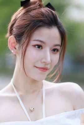 “ক্যারি জি ইয়ে” এর এমন একটি আশ্চর্যজনক চিত্র রয়েছে যে লোকেরা এটি নামিয়ে দিতে পারে না (10 পি)