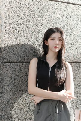 “সু সু” মিষ্টি এবং খাঁটি দেখাচ্ছে, মাথা থেকে পা পর্যন্ত মারাত্মক প্রলোভন (10 পি)