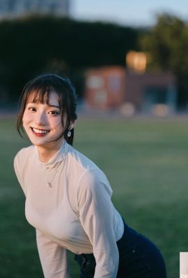 “লিটল লোলার” এর একটি মিষ্টি হাসি এবং একটি শয়তান চরিত্র (10P)