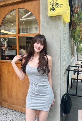 “নানী” একটি মিষ্টি মুখ এবং একটি বন্য শরীর (10P)