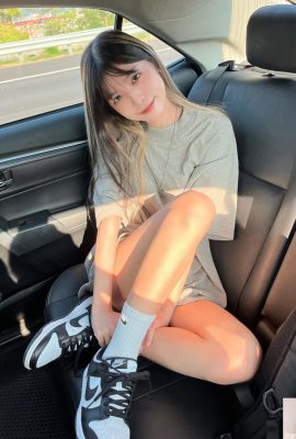 “ইয়েলো হ্যালো নিডল” দেখতে + নিখুঁত ফিগার, মৌলিক বাস্তব জীবনের কমিক নায়িকা (10P)