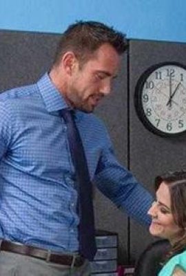 আমি দরজা বন্ধ না করেও অফিসে আমার সচিবের সাথে সেক্স করার জন্য অপেক্ষা করতে পারিনি (21P)