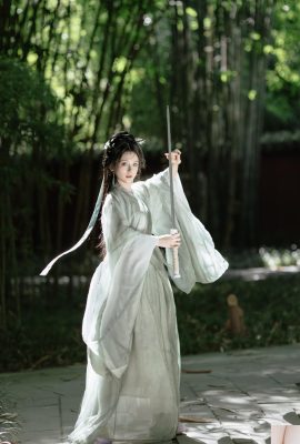 কিং লেং সিনিয়র সিস্টার ই ঝি মু ইয়াওয়াও (20P)