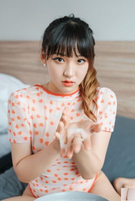 (হেনডুং) কমনীয় চেহারা এবং কোমল সাদা শরীর আপনার হৃদয় কেড়ে নেবে (29P)